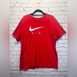 NIKE short sleeve t-shirt for men size XL red front logo